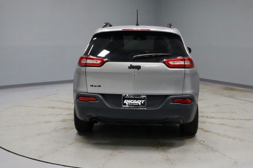 2016 Jeep Cherokee Altitude