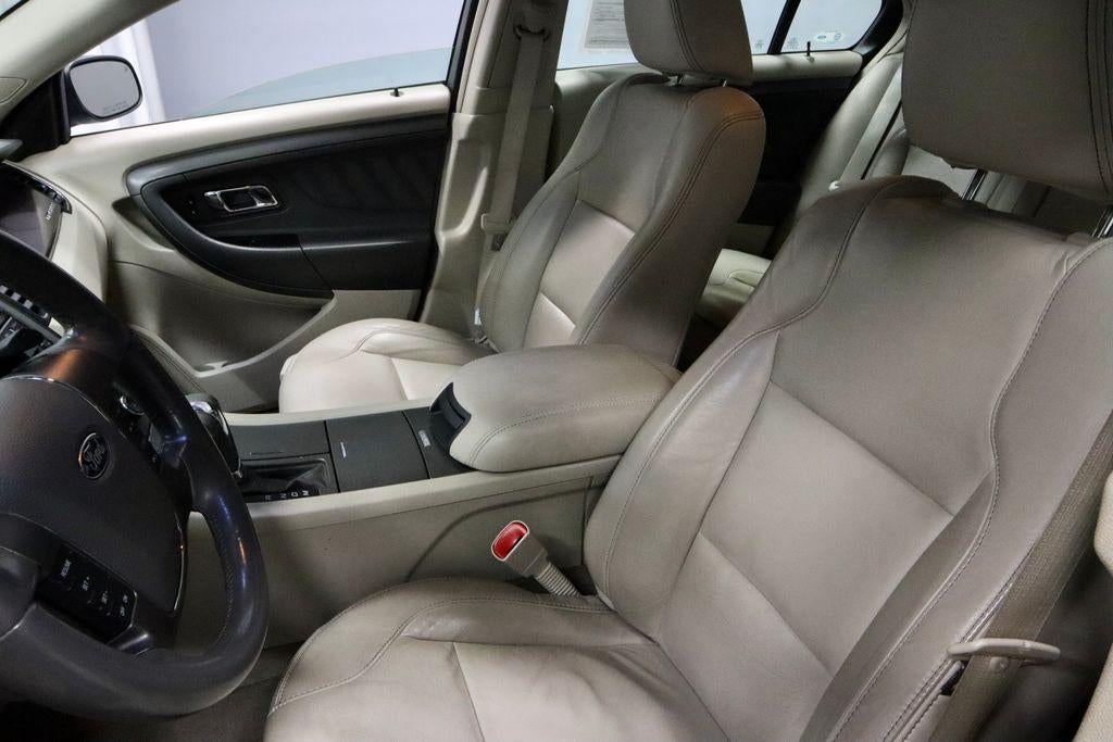 2011 Ford Taurus SEL