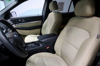 2017 Ford Explorer Base