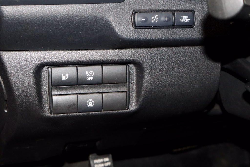 2025 Nissan LEAF S
