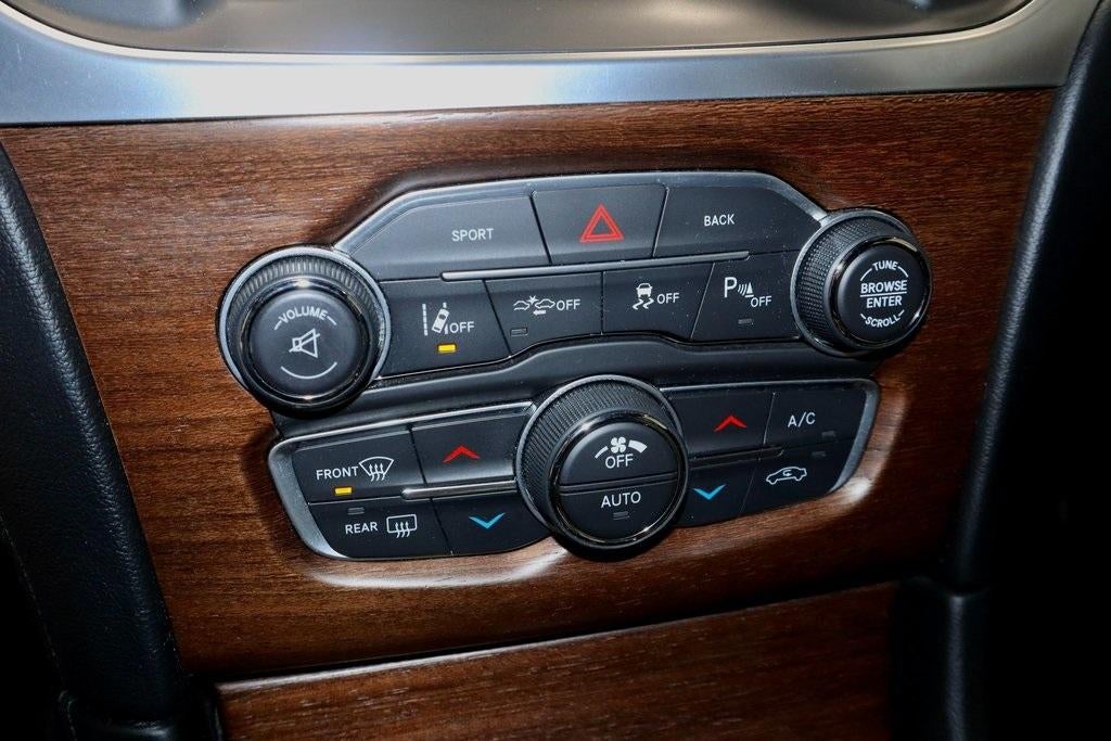 2015 Chrysler 300 300C Platinum