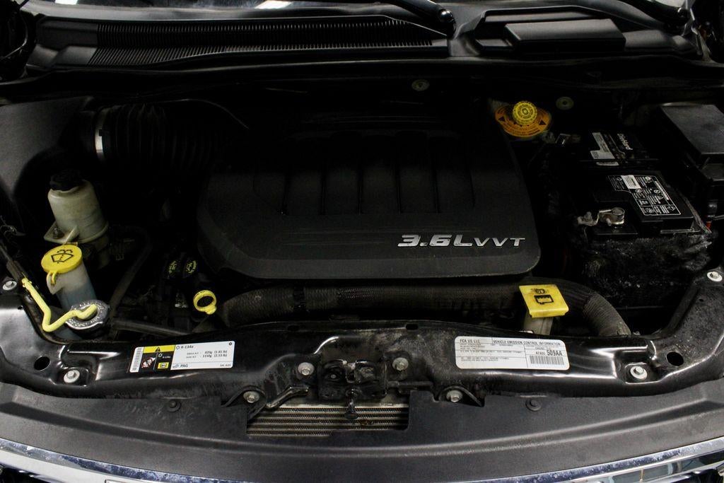 2016 Chrysler Town & Country Touring