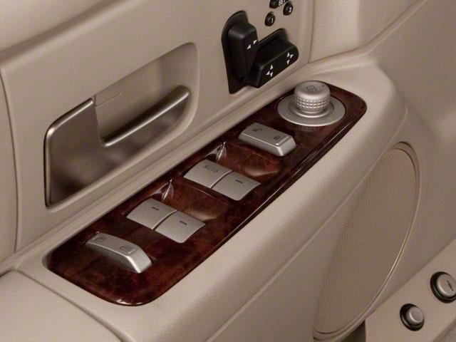 2011 Lincoln Town Car Signature Limited