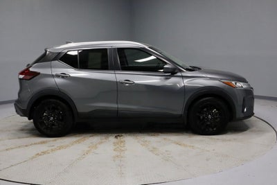 2022 Nissan Kicks SV