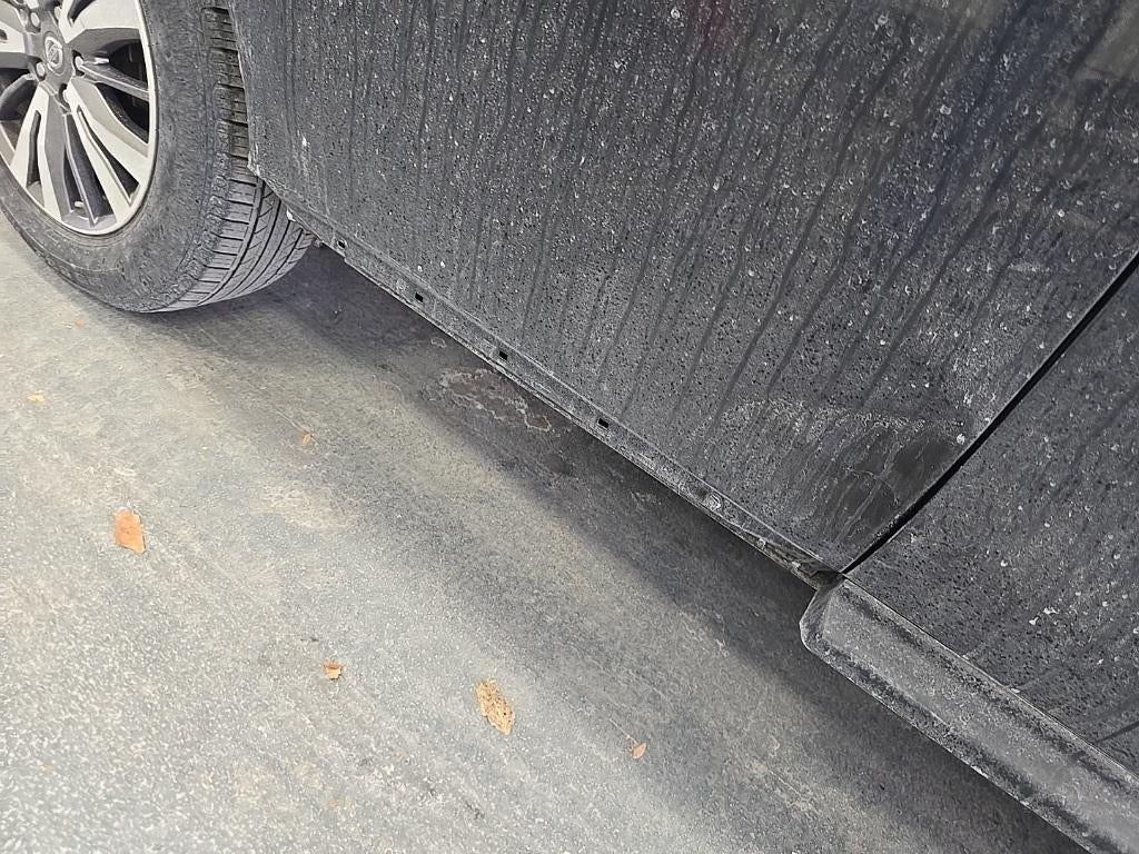 2017 Nissan Pathfinder SL