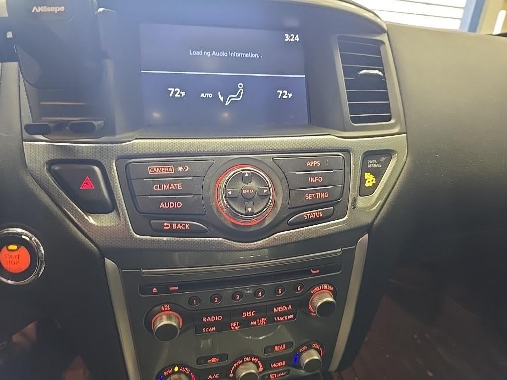 2017 Nissan Pathfinder SL