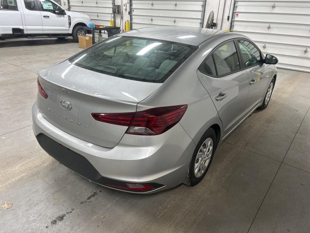 2020 Hyundai ELANTRA SE