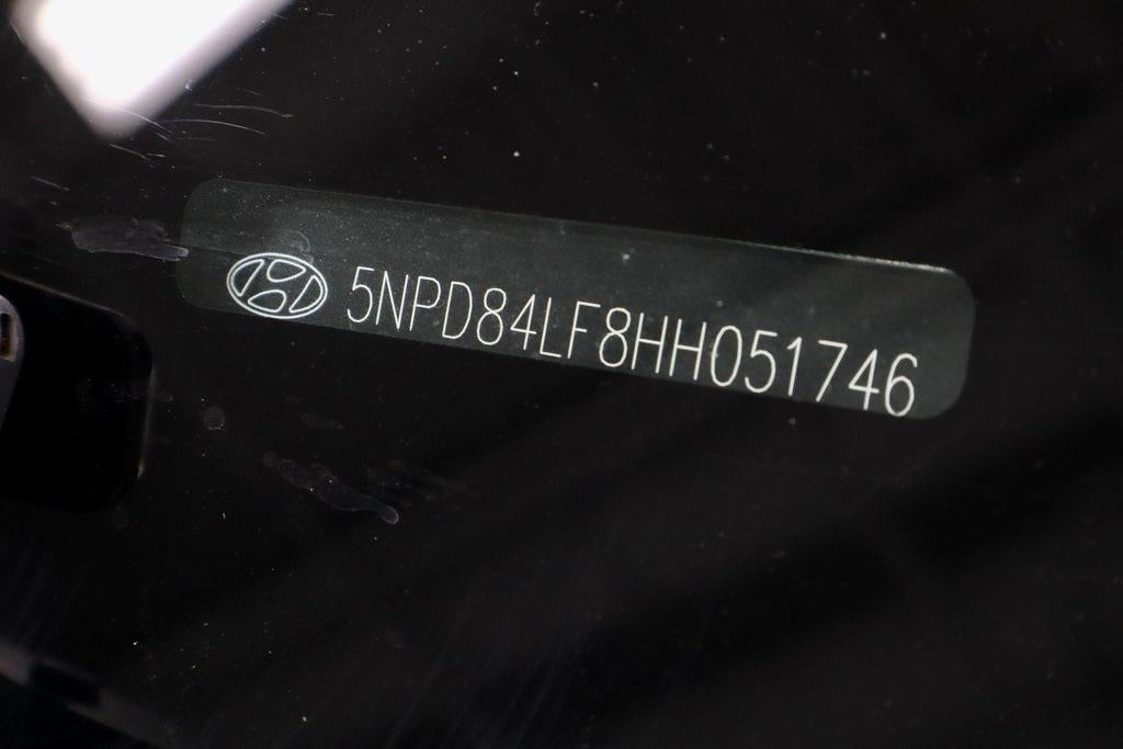 2017 Hyundai ELANTRA SE