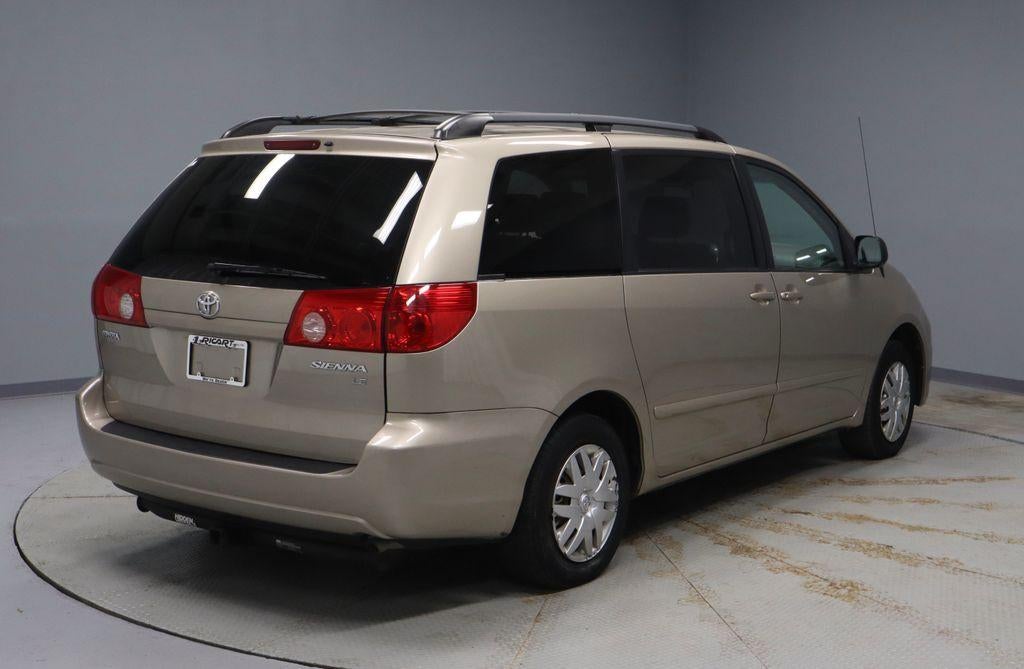 2006 Toyota Sienna LE