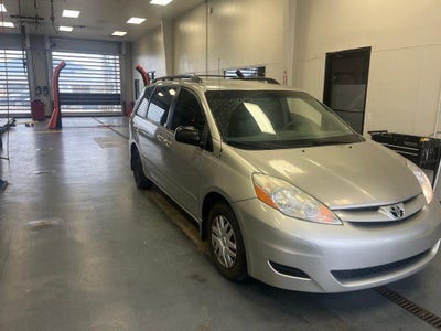 2009 Toyota Sienna CE