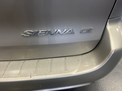 2009 Toyota Sienna CE