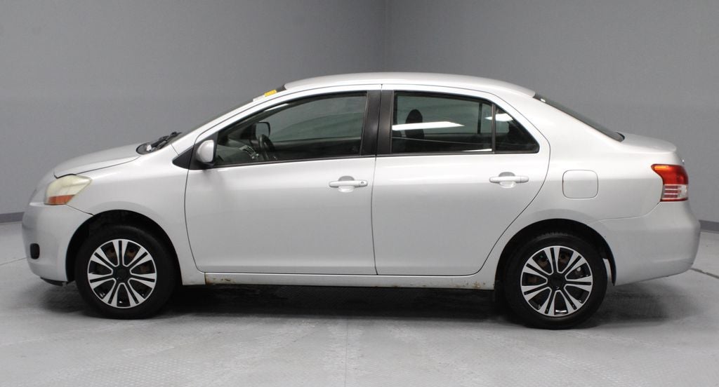 2010 Toyota Yaris Base