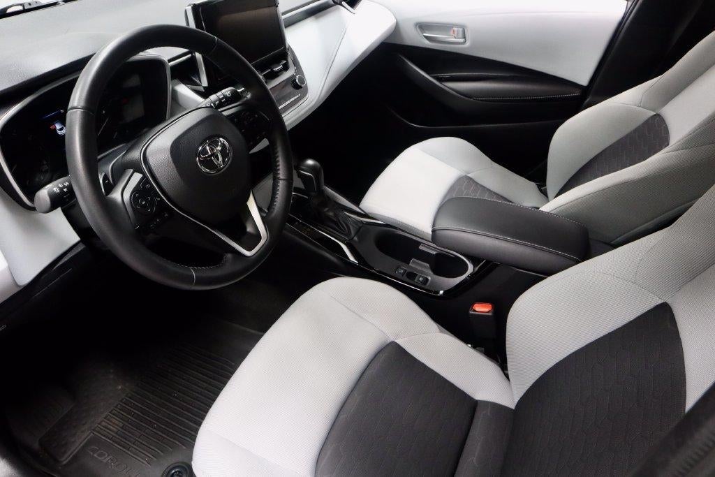 2025 Toyota Corolla Hatchback SE