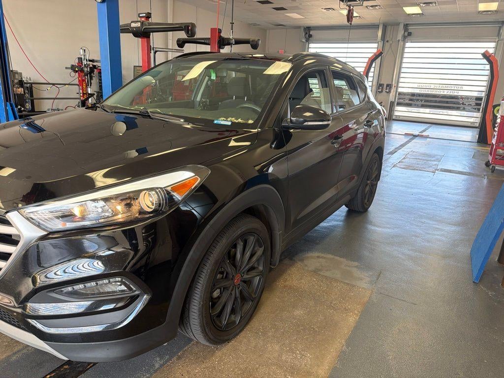 2017 Hyundai TUCSON Night