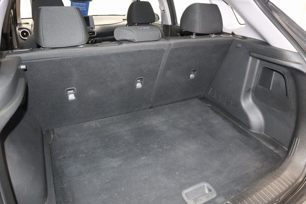 2022 Hyundai KONA SE