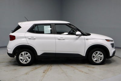 2023 Hyundai VENUE SE
