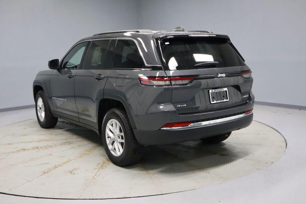 2024 Jeep Grand Cherokee Laredo X 4x4