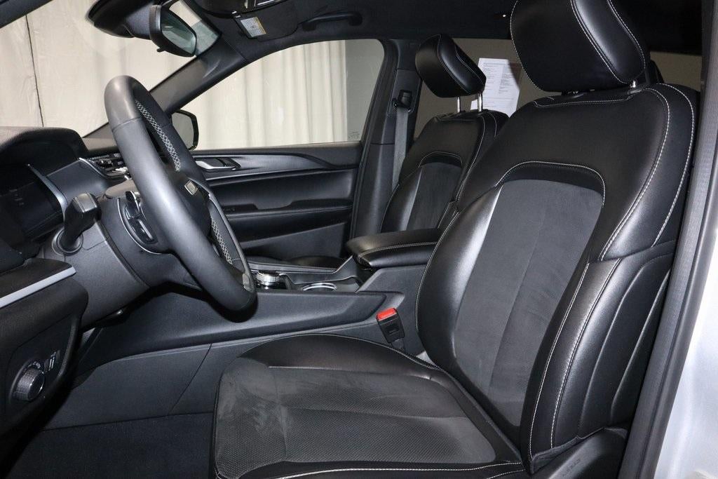 2024 Jeep Grand Cherokee L Altitude 4x4