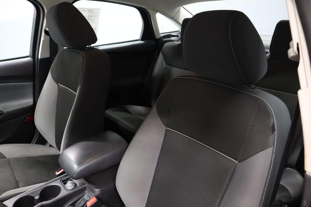 2014 Ford Focus 4dr Sdn SE