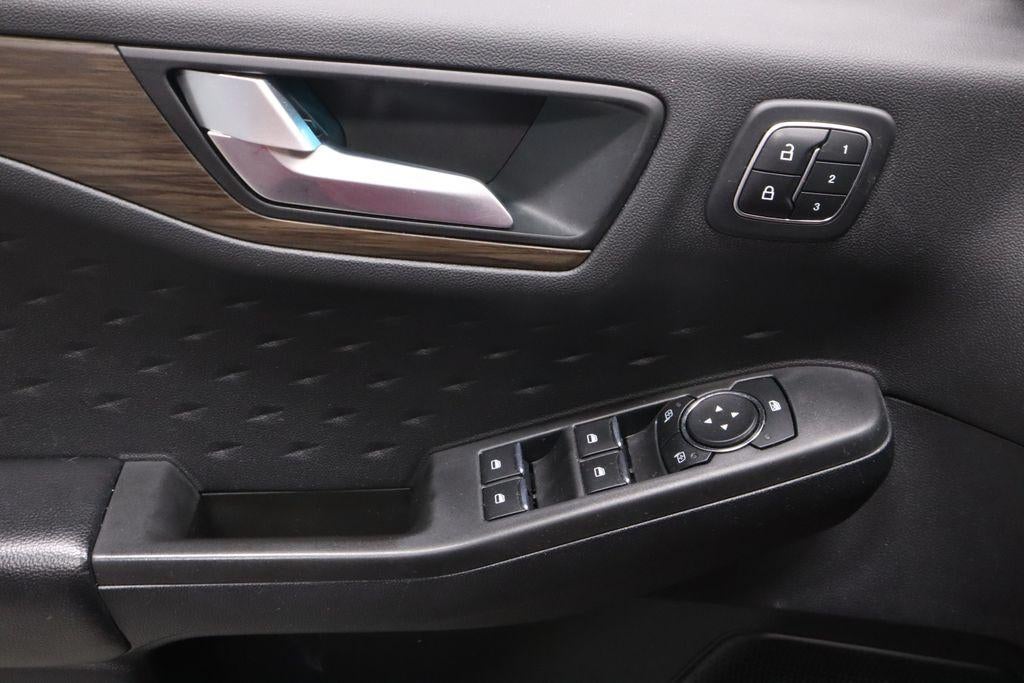 2020 Ford Escape Titanium AWD