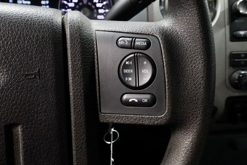 2016 Ford Super Duty F-350 SRW 4WD Crew Cab 6-3/4 Ft Box XLT