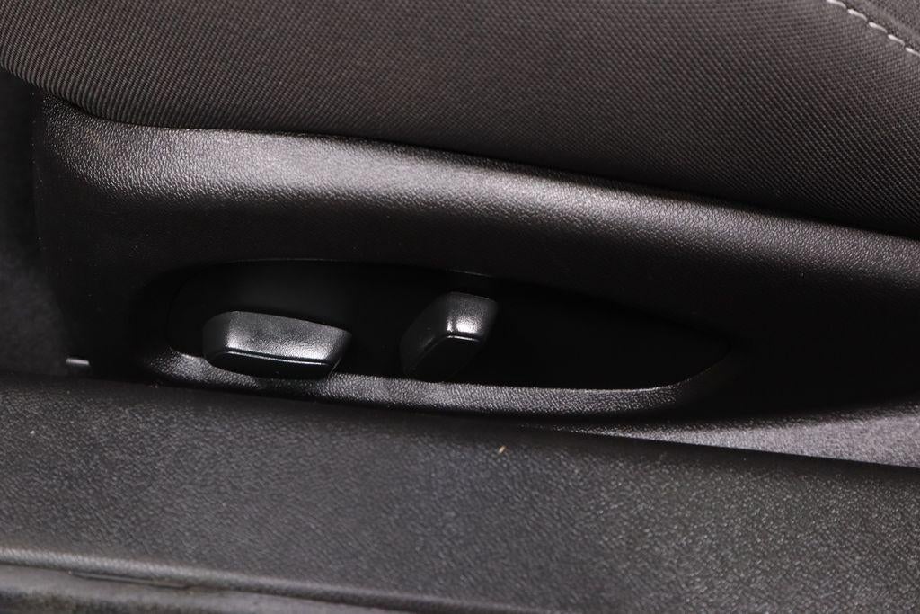 2018 Chevrolet Camaro 2dr Coupe 1LT