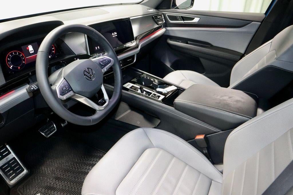 2025 Volkswagen Atlas Cross Sport 2.0T SEL R-Line Black 4MOTION