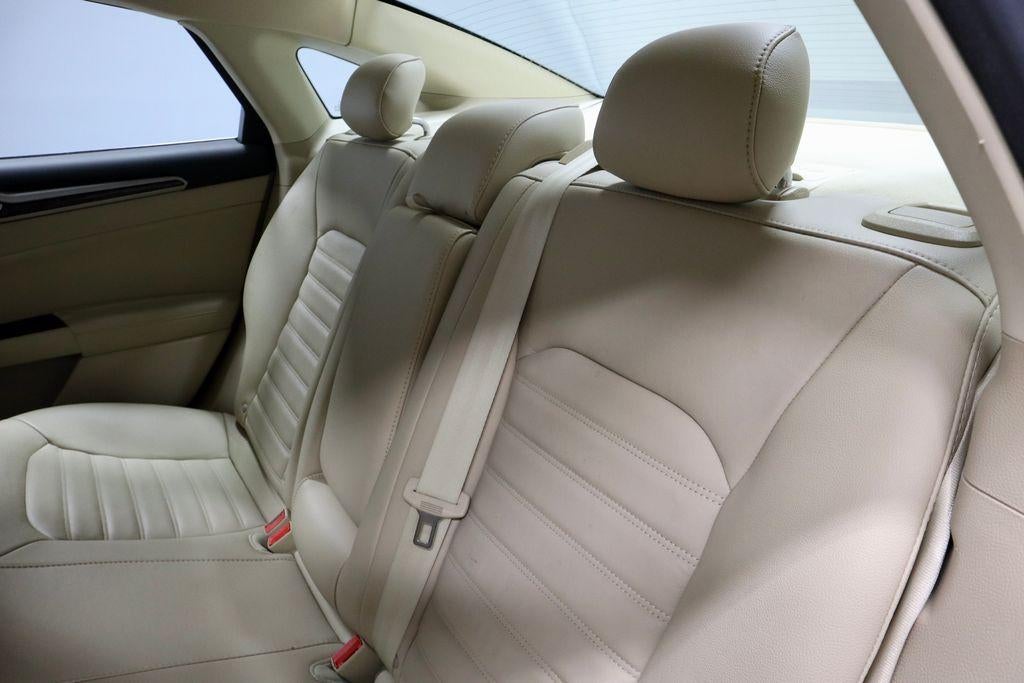 2016 Ford Fusion 4dr Sdn SE FWD