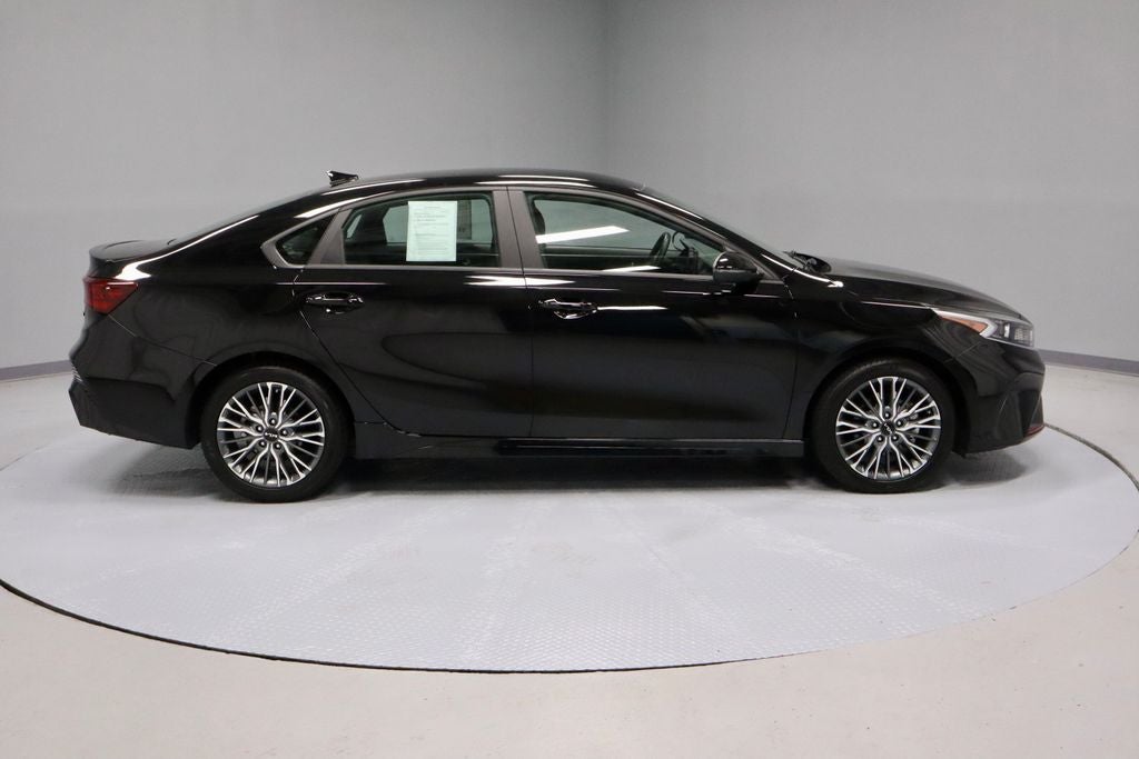 2022 Kia Forte GT-Line IVT