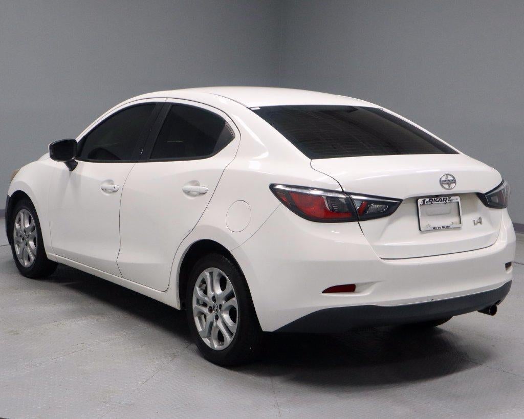 2016 Scion iA 4dr Sdn Auto (Natl)