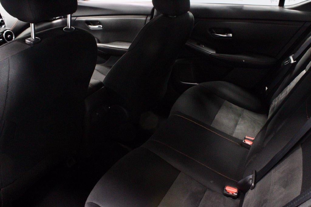 2025 Nissan Sentra SR CVT