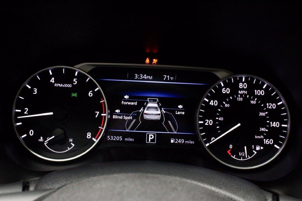 2025 Nissan Sentra SR CVT