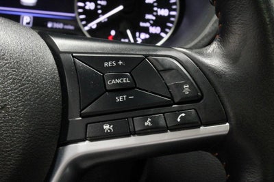 2025 Nissan Sentra SR CVT