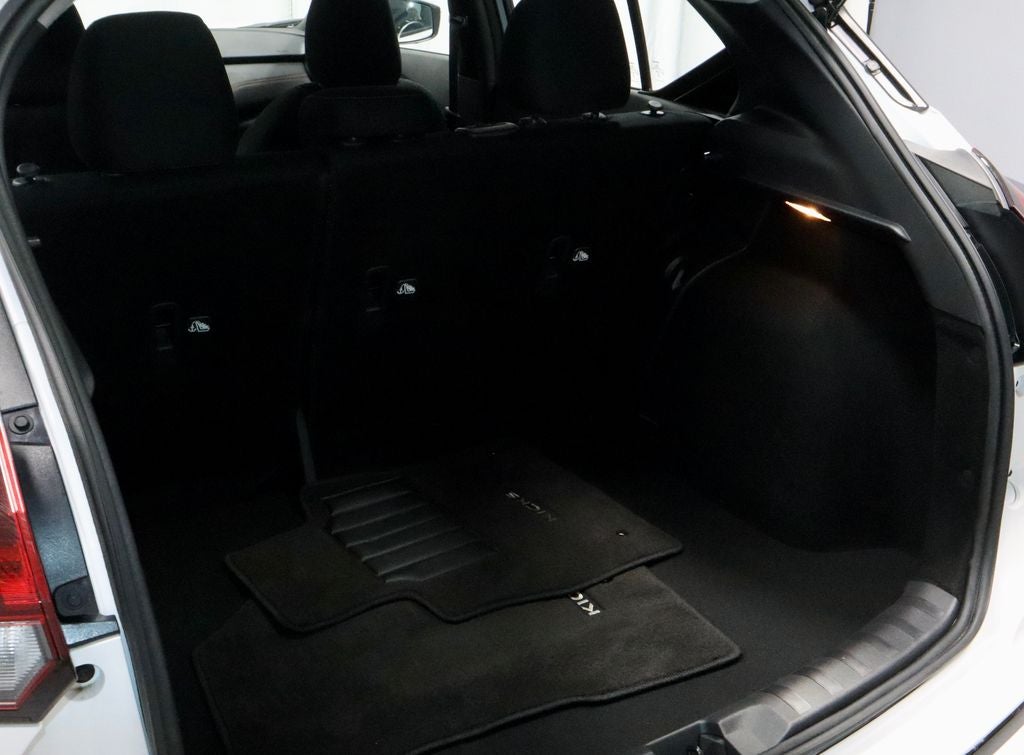 2024 Nissan Kicks SR FWD