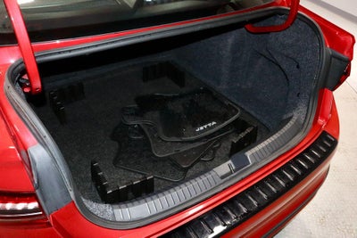 2023 Volkswagen Jetta SE Auto