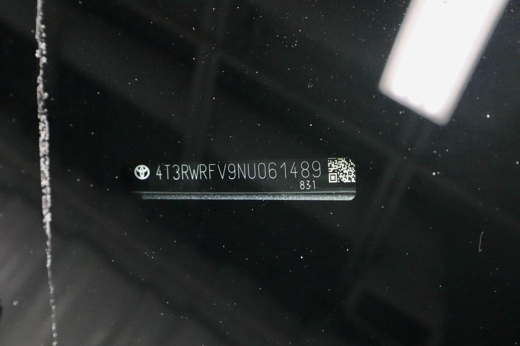 2022 Toyota RAV4 Hybrid XLE AWD (Natl)