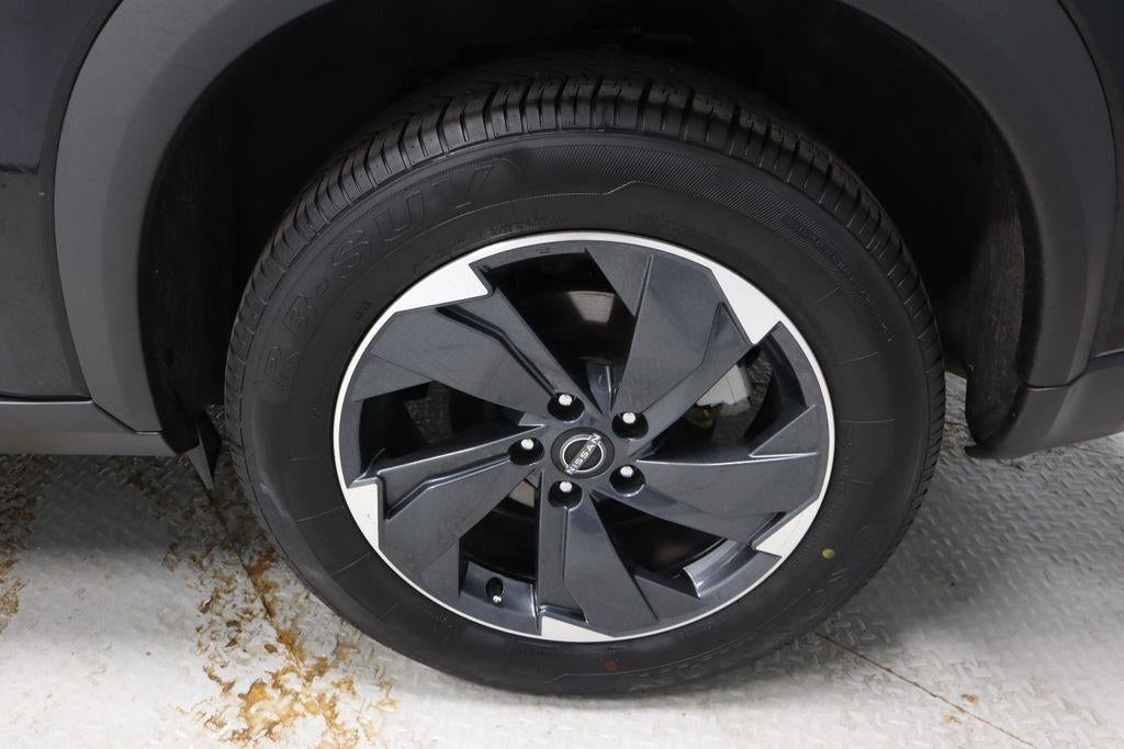 2025 Nissan Rogue AWD SV