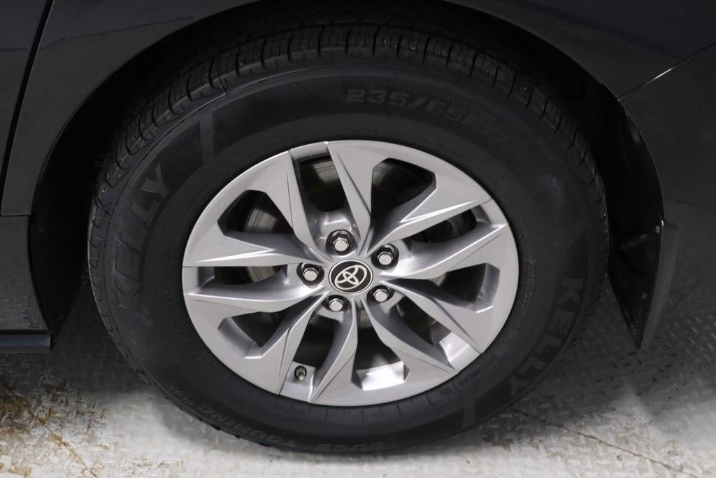 2022 Toyota Sienna XLE AWD 7-Passenger (Natl)