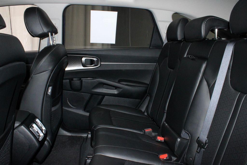 2023 Kia Sorento S FWD