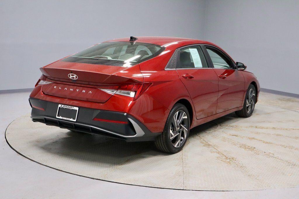 2025 Hyundai ELANTRA SEL Convenience IVT