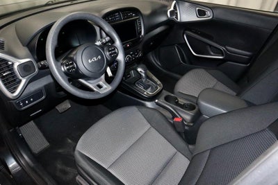 2024 Kia Soul LX IVT