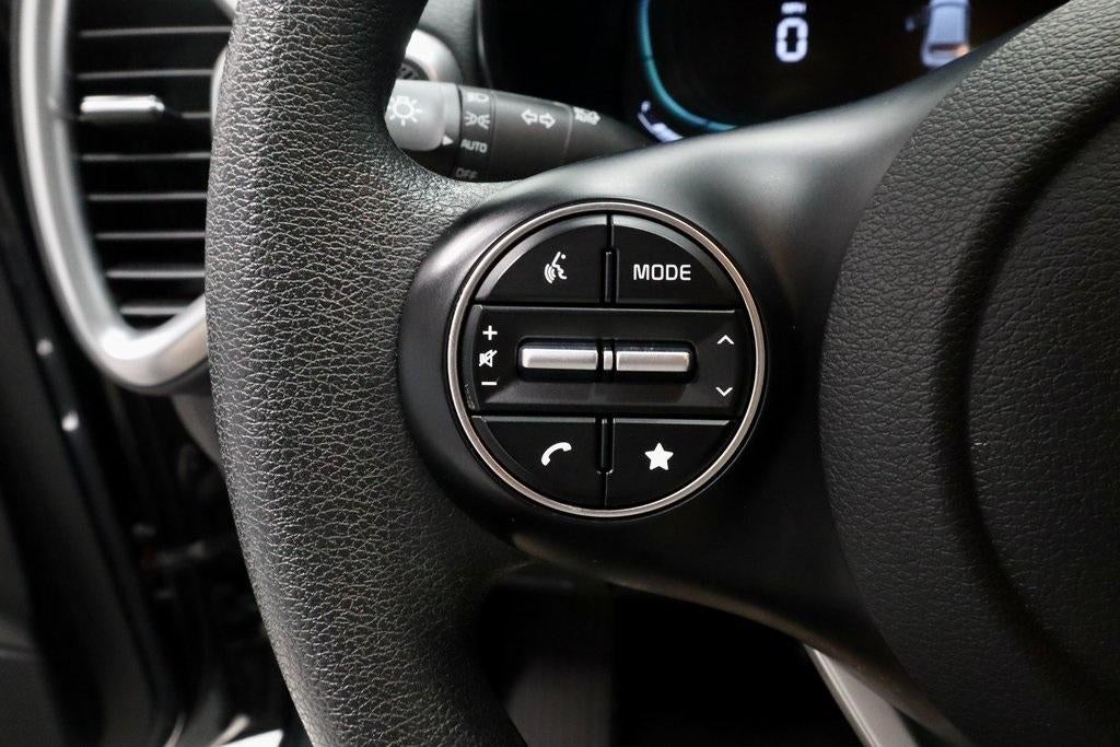 2024 Kia Soul LX IVT