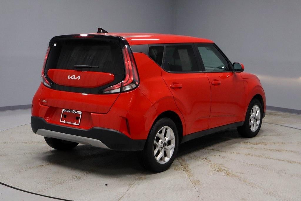 2024 Kia Soul LX IVT