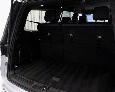 2023 Jeep Wagoneer Base