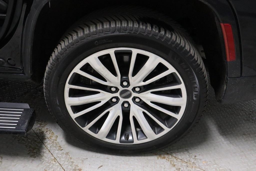 2022 Jeep Grand Wagoneer Series III