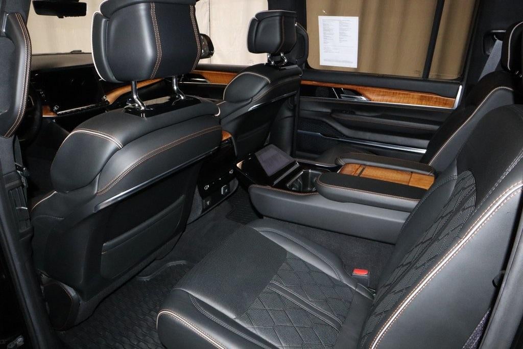 2022 Jeep Grand Wagoneer Series III