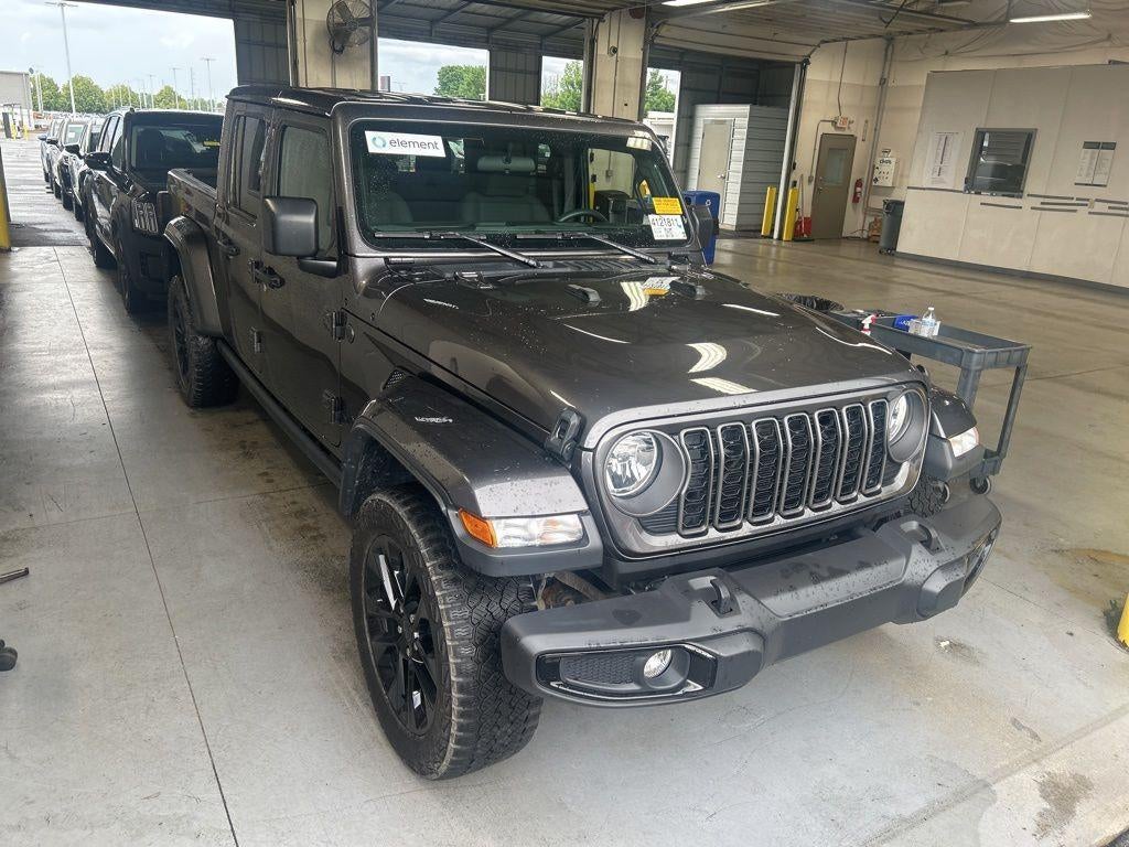 2024 Jeep Gladiator's photo