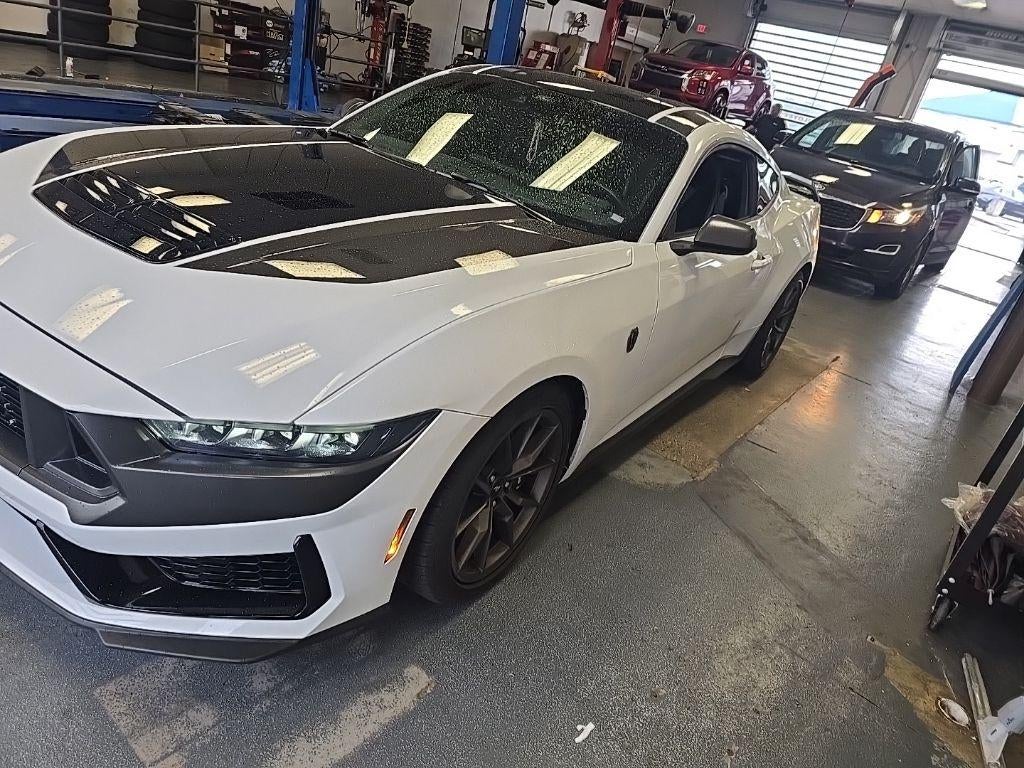 2024 Ford Mustang Dark Horse