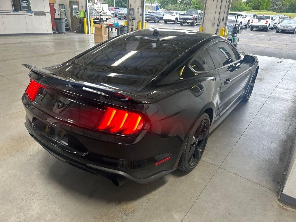 2021 Ford Mustang EcoBoost