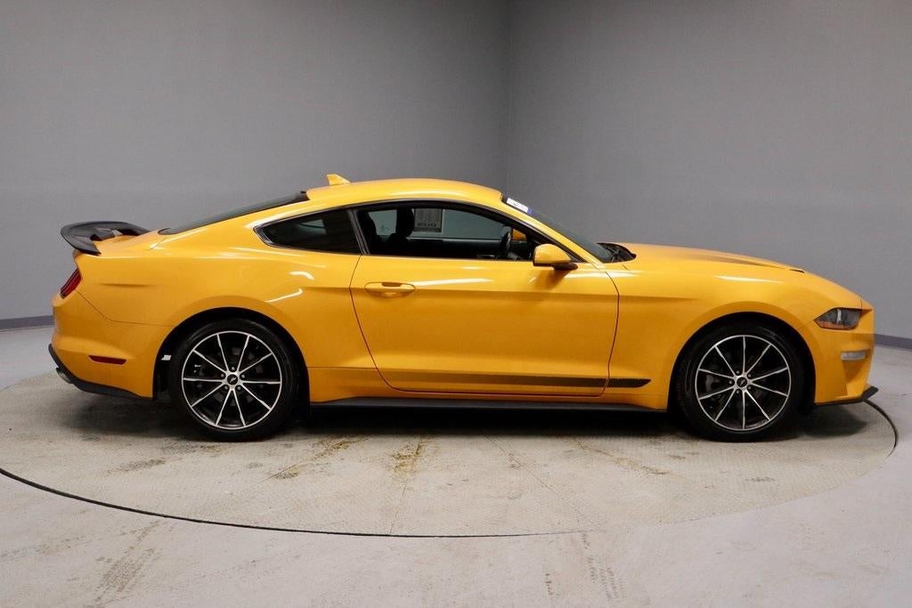 2022 Ford Mustang EcoBoost
